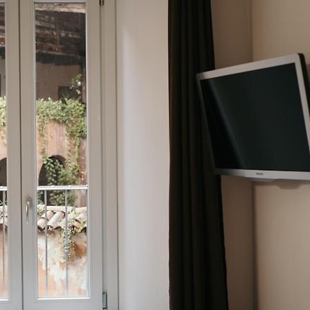 Charme Nel Borgo Di Bienno Di Design, Natura & Relax Luaran gambar